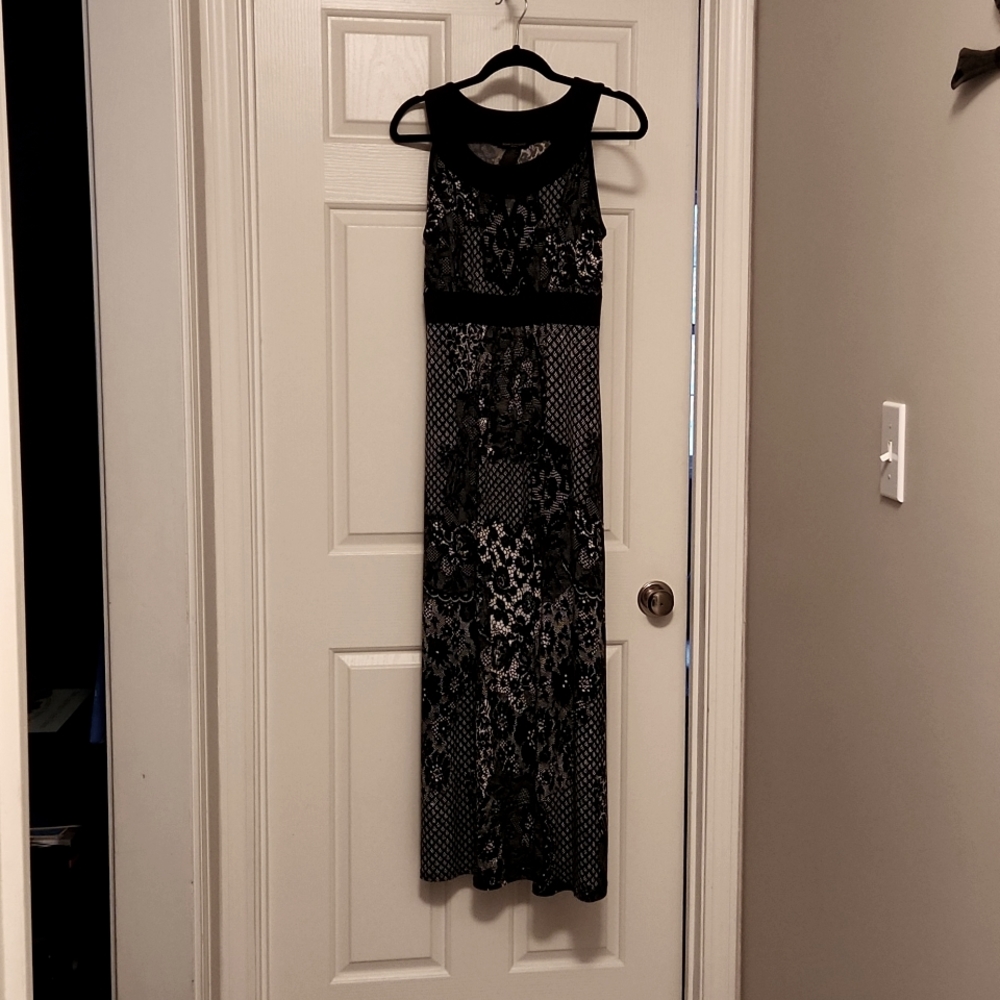 Gently Worn Susan Lawrence Maxi Dress Lightweight Black and White Lace Pattern
